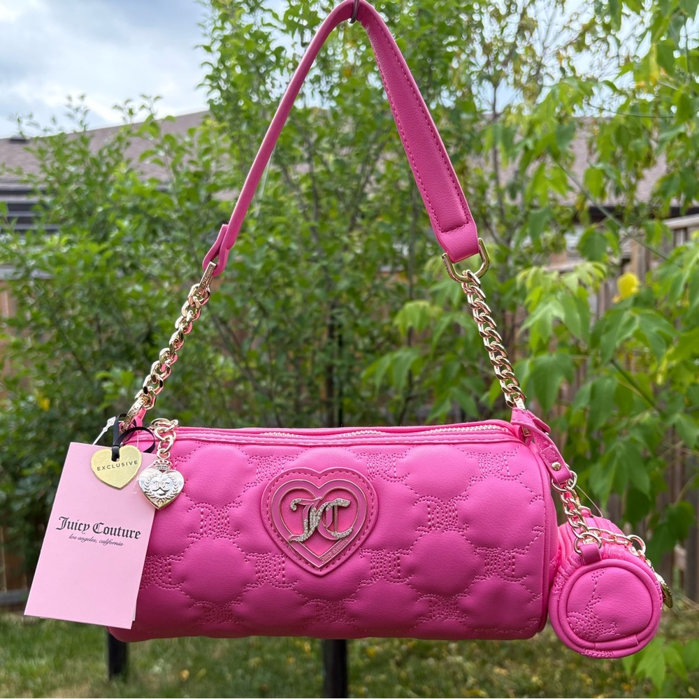 🫧Juicy Couture 💗Bubblegum Pink Quilted Heart Barrel Bag